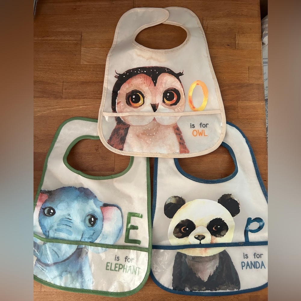 Neat Solutions 3 Pack of Bibs